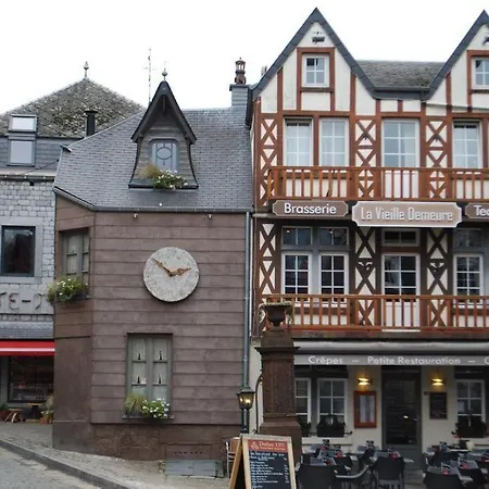 Nummer 61 샬레 더뷔