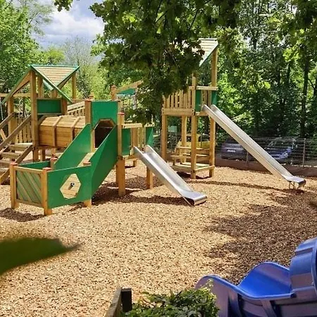 Nummer 61 Шале *