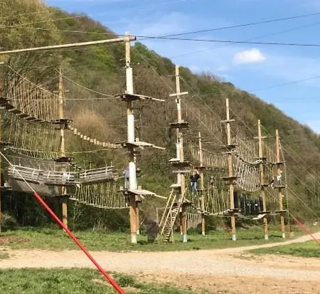 Nummer 61 샬레 더뷔